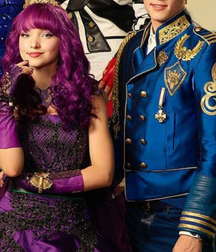 Hot Idols: Mitchell Hope 5dd036e744d91.png