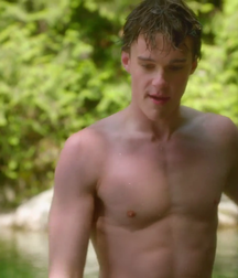 Hot Idols: Mitchell Hope 5dd03815741b0.png