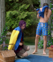 Hot Idols: Mitchell Hope 5dd03841f1661.png