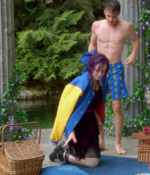 Hot Idols: Mitchell Hope 5dd038511c8e6.png