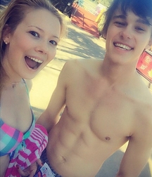 Hot Idols: Mitchell Hope 5dd0389153b99.jpg