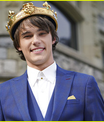 Hot Idols: Mitchell Hope 5dd038ac41056.jpg