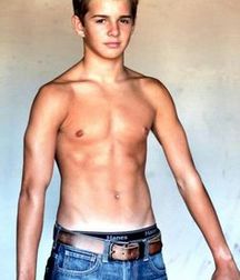Hot Idols: Jack Griffo 5dd0be106ebd3.jpg