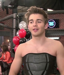 Hot Idols: Jack Griffo 5dd0be9a59967.jpg