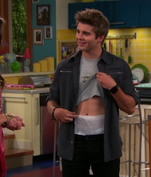 Hot Idols: Jack Griffo 5dd0bed43d58b.jpg