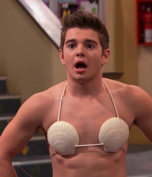 Hot Idols: Jack Griffo 5dd0bedb4e679.jpg