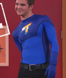 Hot Idols: Jack Griffo 5dd0bf4f7d738.png