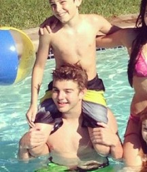 Hot Idols: Jack Griffo 5dd0bf8dc656c.jpg