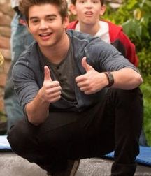 Hot Idols: Jack Griffo 5dd0bfa4a29c7.jpg