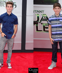 Hot Idols: Jack Griffo 5dd0bfa91b2dd.png