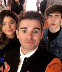 Hot Idols: Jack Griffo 5dd0bfbee7c65.jpg