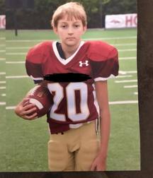 Hot Idols: Backpack Kid 5ddca37a2262c.jpg