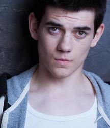 Hot Idols: Cainan Wiebe 5ddcac5098575.jpg
