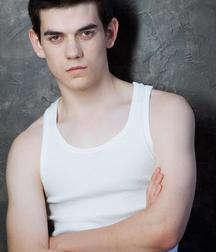 Hot Idols: Cainan Wiebe 5ddcac57e56a2.jpg