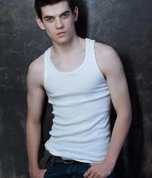 Hot Idols: Cainan Wiebe 5ddcac6f3d70a.jpg
