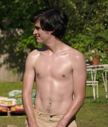 Hot Idols: Joey Bragg 5dec0c0358146.jpg