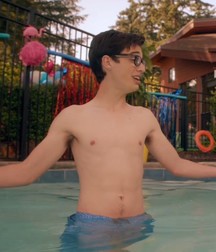Hot Idols: Joey Bragg 5dec0d9a54ecc.jpg