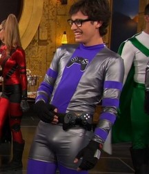 Hot Idols: Joey Bragg 5dec0e1f4bbe2.jpg
