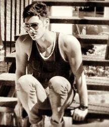 Hot Idols: Alex Speitzer 5dec99fcccec9.jpg