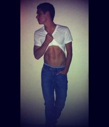 Hot Idols: Alex Speitzer 5dec9a210ef3a.jpg