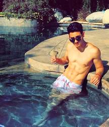 Hot Idols: Alex Speitzer 5dec9a4a47825.jpg
