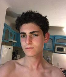 Hot Idols: David Mazouz 5decb61fdba62.jpg