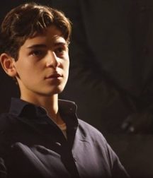 Hot Idols: David Mazouz 5decb6958112a.jpg