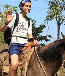Hot Idols: David Mazouz 5decb6f33b3fb.jpg