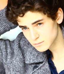 Hot Idols: David Mazouz 5decb70da43a9.jpg