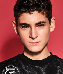 Hot Idols: David Mazouz 5decb73c29478.jpg