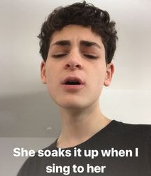 Hot Idols: David Mazouz 5decb73e81379.jpg