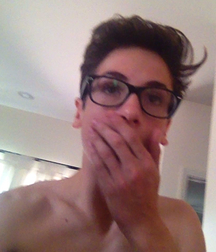 Hot Idols: Teo Halm 5df859d34d71d.jpg