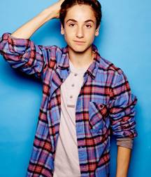 Hot Idols: Teo Halm 5df85a06caaf6.jpg
