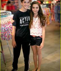 Hot Idols: Teo Halm 5df85a0d77bd6.jpg