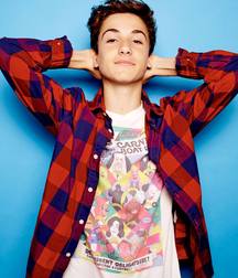 Hot Idols: Teo Halm 5df85a15e5599.jpg