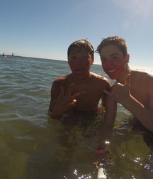 Hot Idols: Teo Halm 5df85a1dbca85.jpg