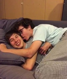 Hot Idols: Teo Halm 5df85a41e9a85.jpg