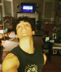 Hot Idols: Teo Halm 5df85a605a589.jpg