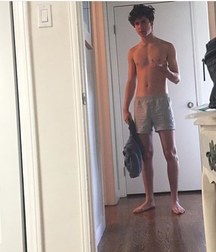 Hot Idols: Teo Halm 5df85a71a340c.jpg