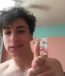 Hot Idols: Teo Halm 5df85a8171efa.jpg