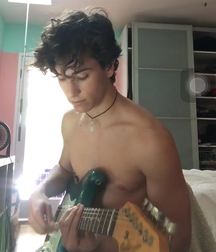 Hot Idols: Teo Halm 5df85aaead278.jpg