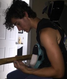 Hot Idols: Teo Halm 5df85abeec26d.jpg