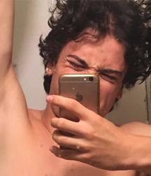 Hot Idols: Teo Halm 5df85b2a4127f.jpg