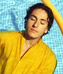 Hot Idols: Teo Halm 5df85b2ee7e96.jpg