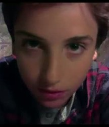 Hot Idols: Teo Halm 5df85b5bd61cb.jpg