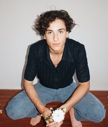 Hot Idols: Teo Halm 5df85b847e33c.jpg