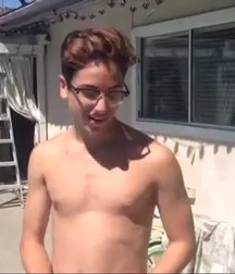Hot Idols: Teo Halm 5df85b8a3129d.jpg