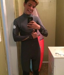 Hot Idols: Teo Halm 5df85b8bd38fb.jpg