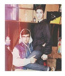Hot Idols: Teo Halm 5df85ba3dd525.jpg