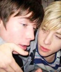 Hot Idols: Mitch Hewer 5df85ce24cbed.jpg